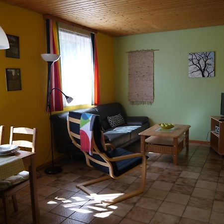 Ferienwohnungen Am Campingplatz 特伦德尔堡 外观 照片