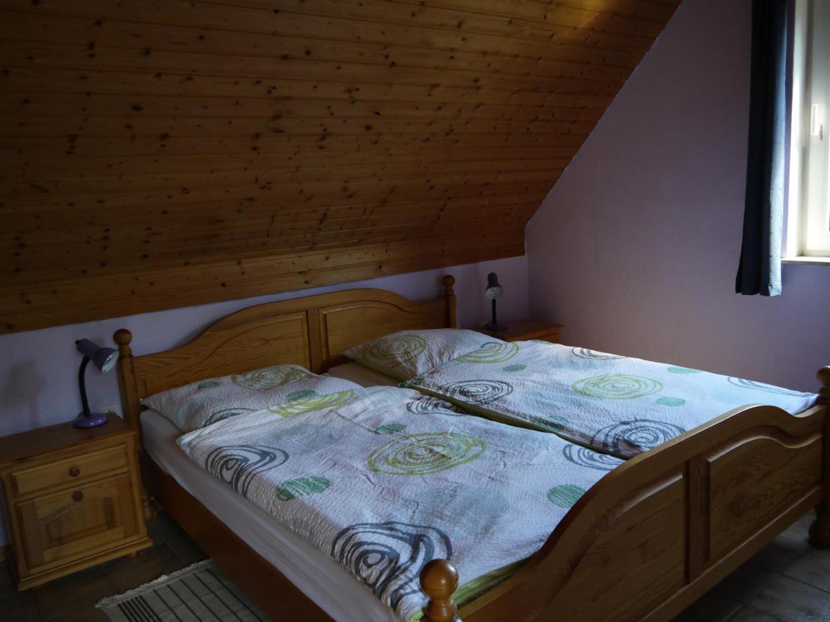 Ferienwohnungen Am Campingplatz 特伦德尔堡 外观 照片