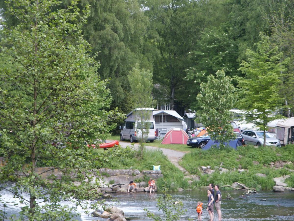 Ferienwohnungen Am Campingplatz 特伦德尔堡 外观 照片